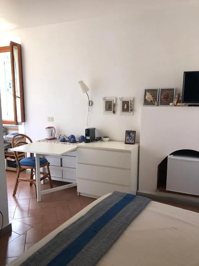 Holiday home Stanza Indipendente Super Arredata Centrale E Luminosissima Villa Rio nell'Elba Italy